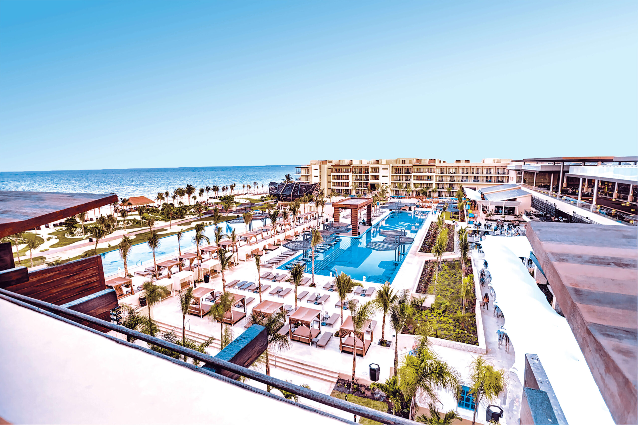 royalton_riviera_cancun-2-6255b75bad951-optimized