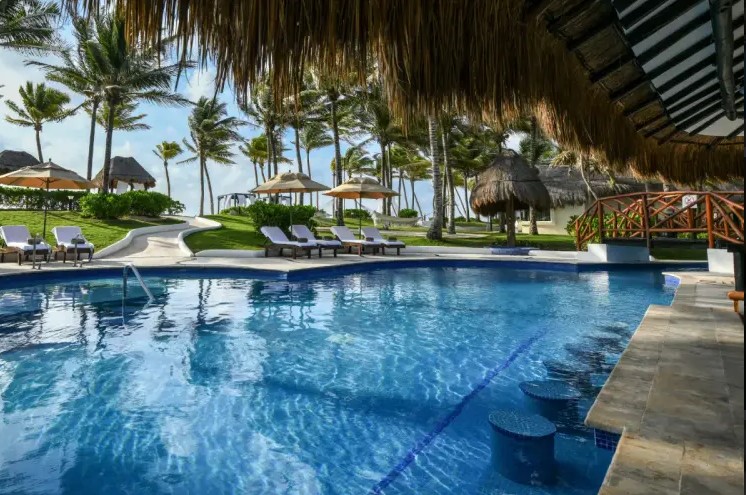 EDCR pool El Dorado Casitas Royale Mexico Destination Wedding